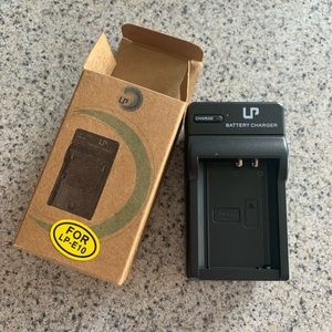 NEW in box camera battery charger